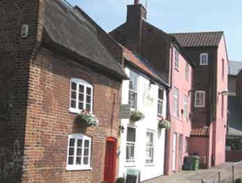 2-4 Lion and Castle Yard (Grade II)